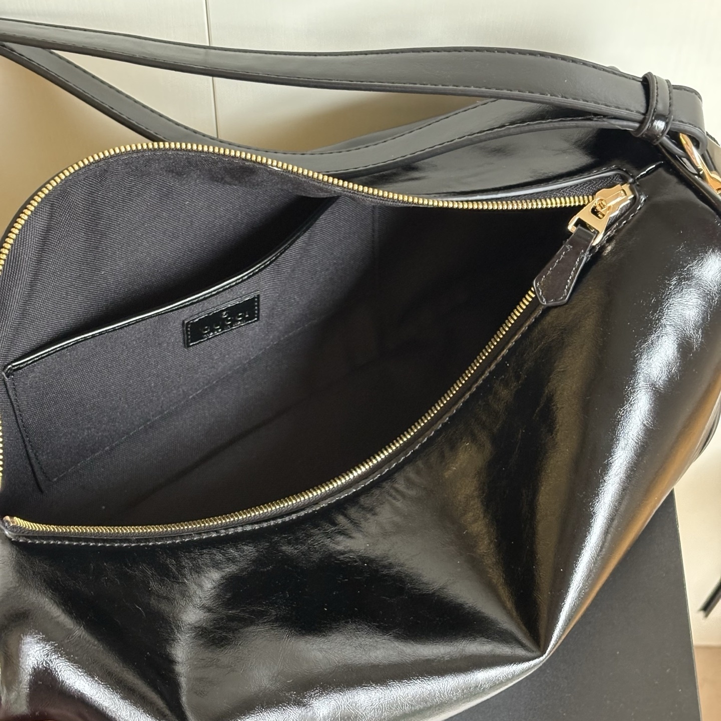 Gucci Half Horsebit Large Shoulder Bag Black Leather 38Cm - Image 8