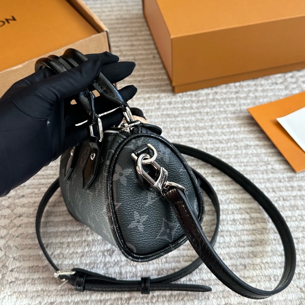 LOUIS VUITTON NANO SPEEDY MONOGRAM ECLIPSE 16CM M26573 - Image 3