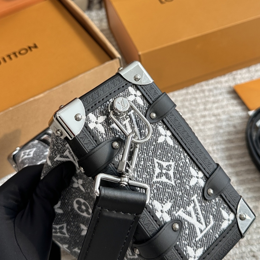 Louis Vuitton MM Side Trunk Bag Denim Gray 23Cm M21460 - Image 7