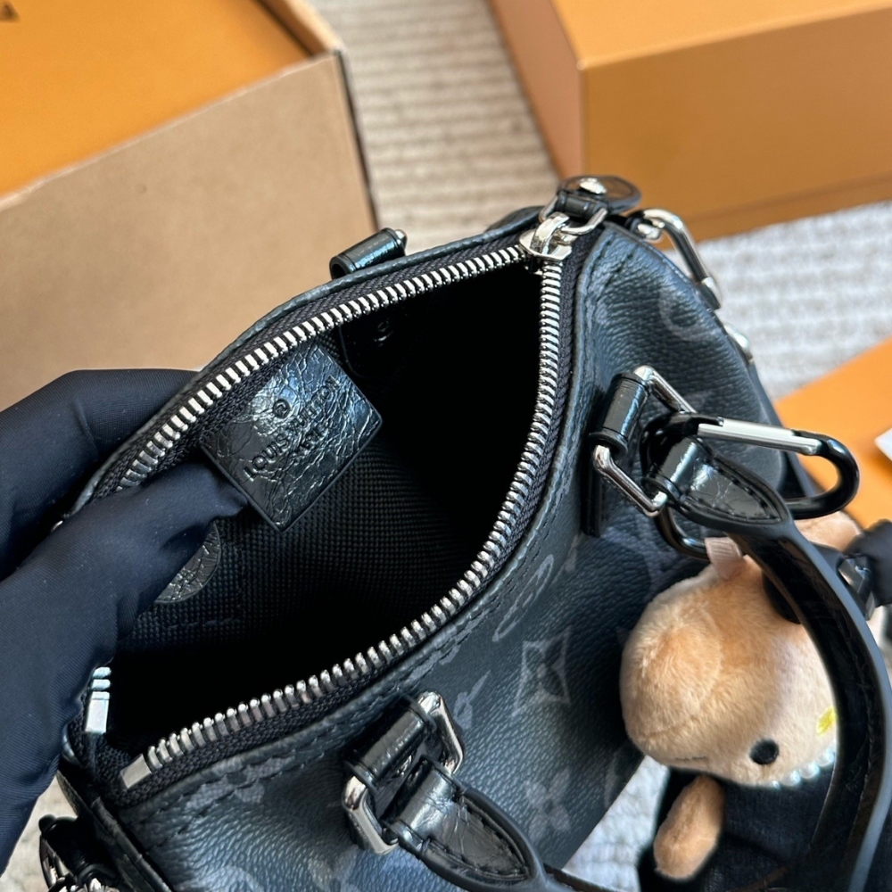 LOUIS VUITTON NANO SPEEDY MONOGRAM ECLIPSE 16CM M26573 - Image 5