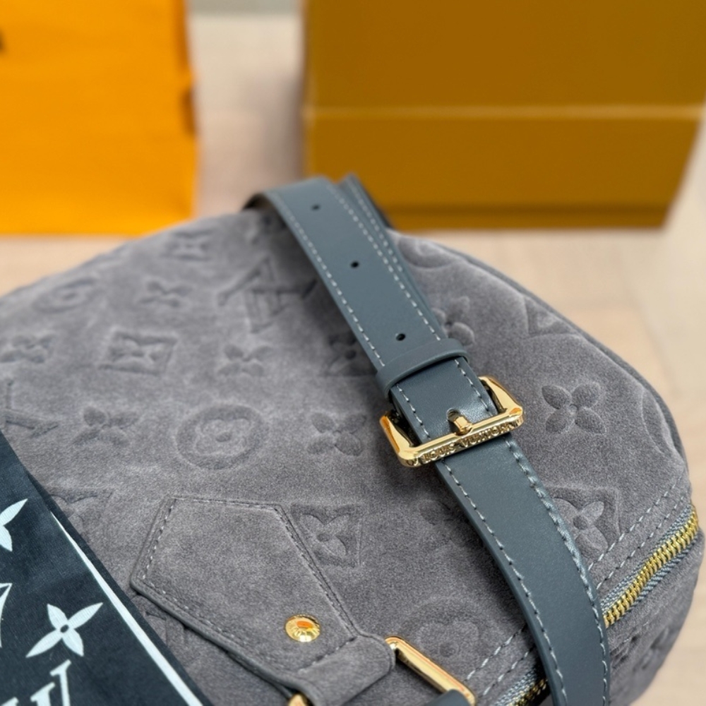 LOUIS VUITTON SPEEDY P9 BANDOULIÈRE 40 GRAY 40CM M15225 - Image 4