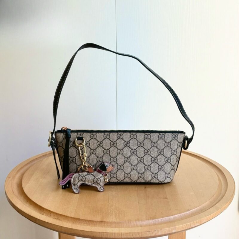 Alternative view of GUCCI GG EMBLEM SMALL SHOULDER BAG BEIGE AND DARK BROWN 22CM ‎847281 FAEUC 9741
