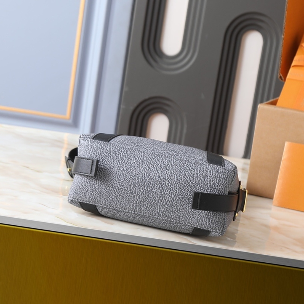 LOUIS VUITTON NANO LV BIKER GRAY 23CM - Image 5