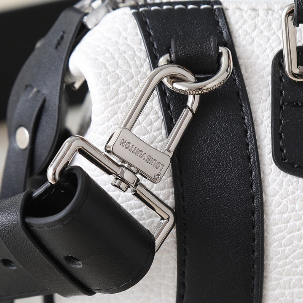 LOUIS VUITTON LV BIKER PM WHITE 30CM M25561 - Image 7