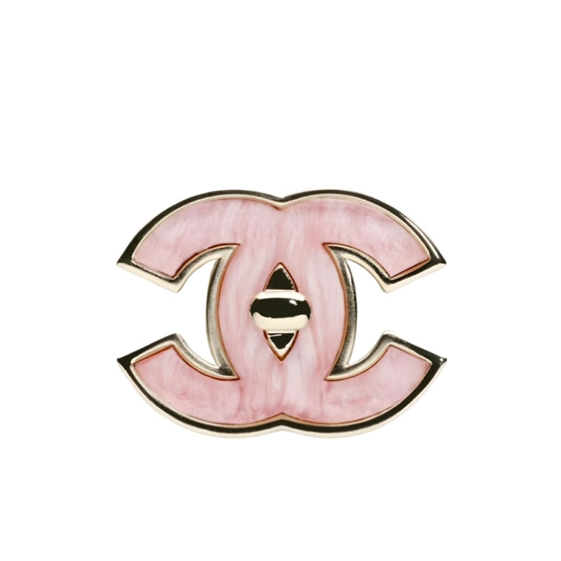 CHANEL CC LOGO BROOCH IN PINK ENAMEL WITH GOLD TONE HARDWARE ABG307 B21878 U3494