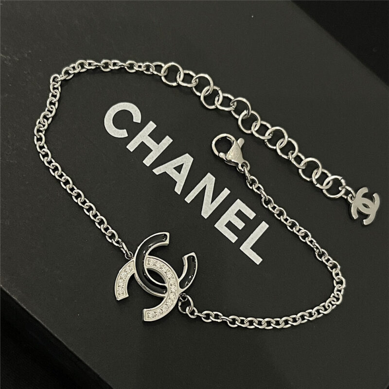 Alternative view of CHANEL CC LOGO CHAIN BRACELET SILVER ABF797 B20581 U0944