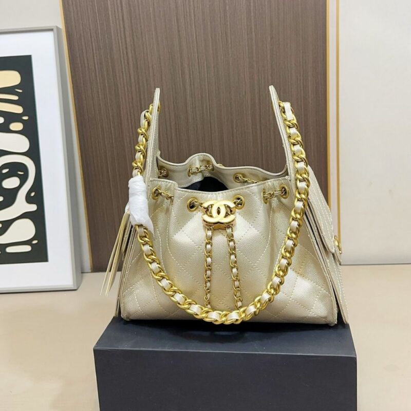 Alternative view of Chanel 25 Small Handbag Light Yellow 26Cm