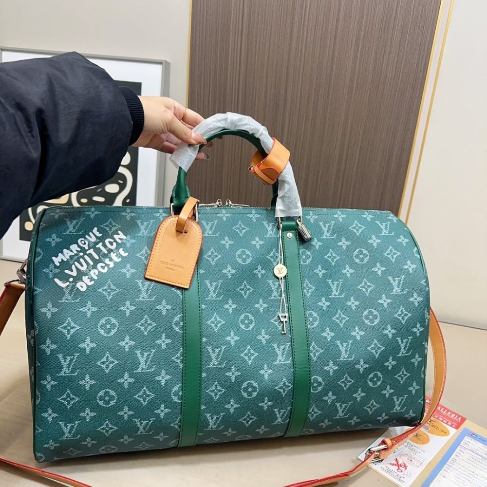 Louis Vuitton Keepall Bandoulière Epicea Green 50Cm M26866 - Image 3