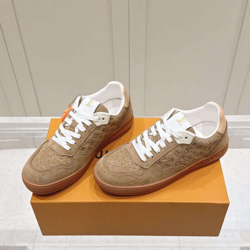 Alternative view of Louis Vuitton LV Stadium Sneaker Beige 1AGXPU