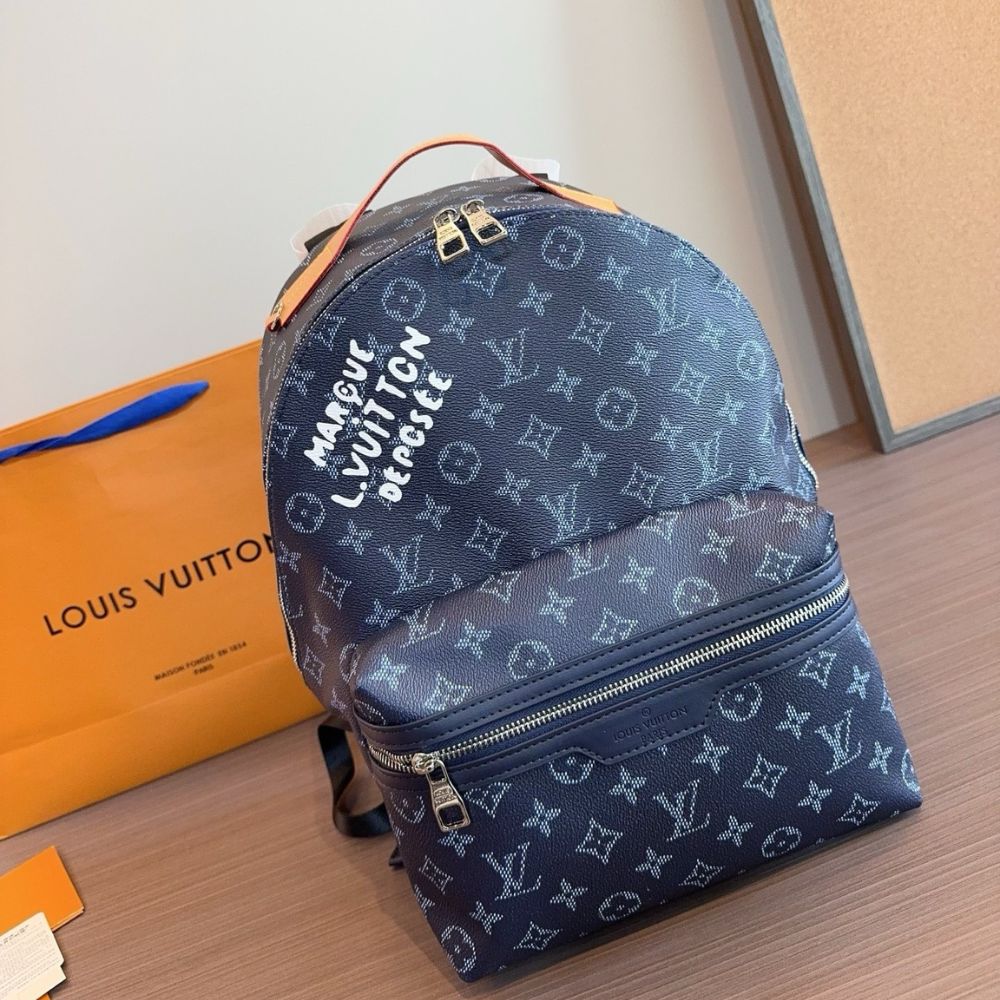 Louis Vuitton Discovery Backpack PM Ocean 28Cm M26942 - Image 3