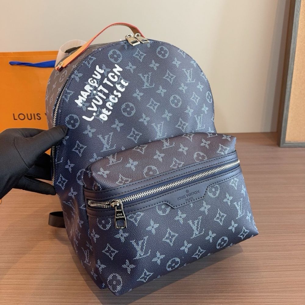 Louis Vuitton Discovery Backpack PM Ocean 28Cm M26942 - Image 2