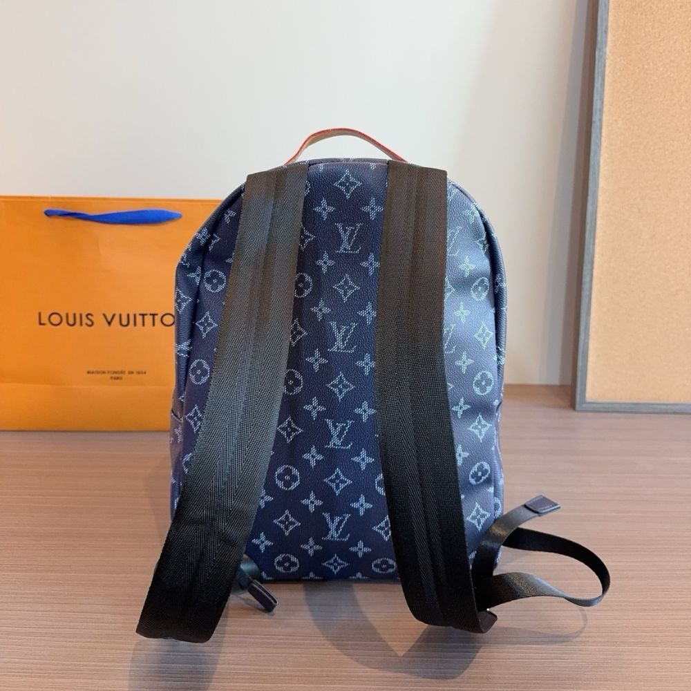 Louis Vuitton Discovery Backpack PM Ocean 28Cm M26942 - Image 6