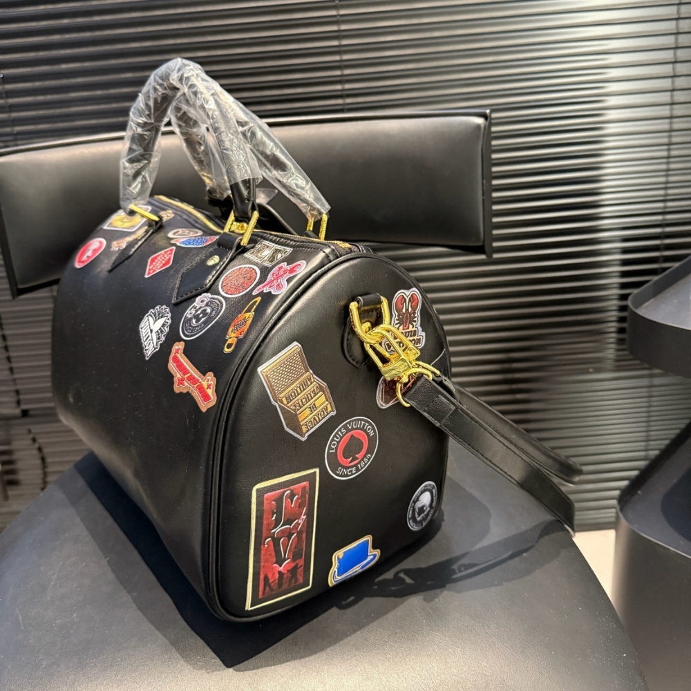 Louis Vuitton Speedy Soft 30 Pillow Bag Black 30Cm M26079 - Image 6