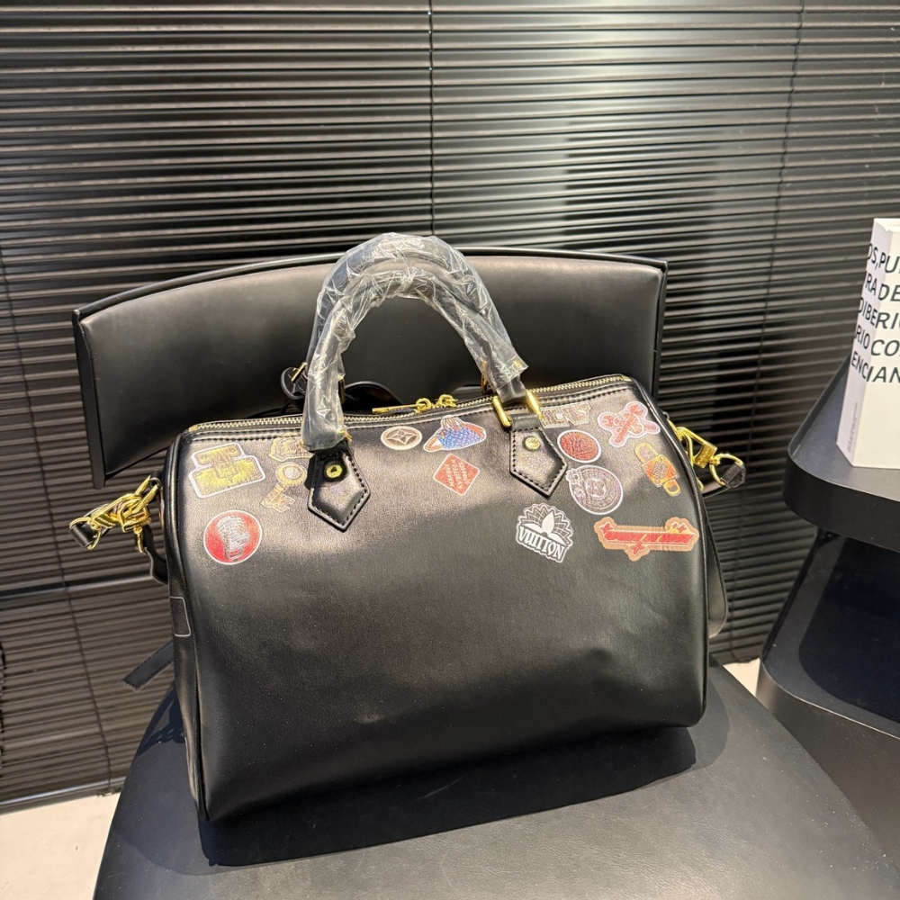 Louis Vuitton Speedy Soft 30 Pillow Bag Black 30Cm M26079 - Image 7