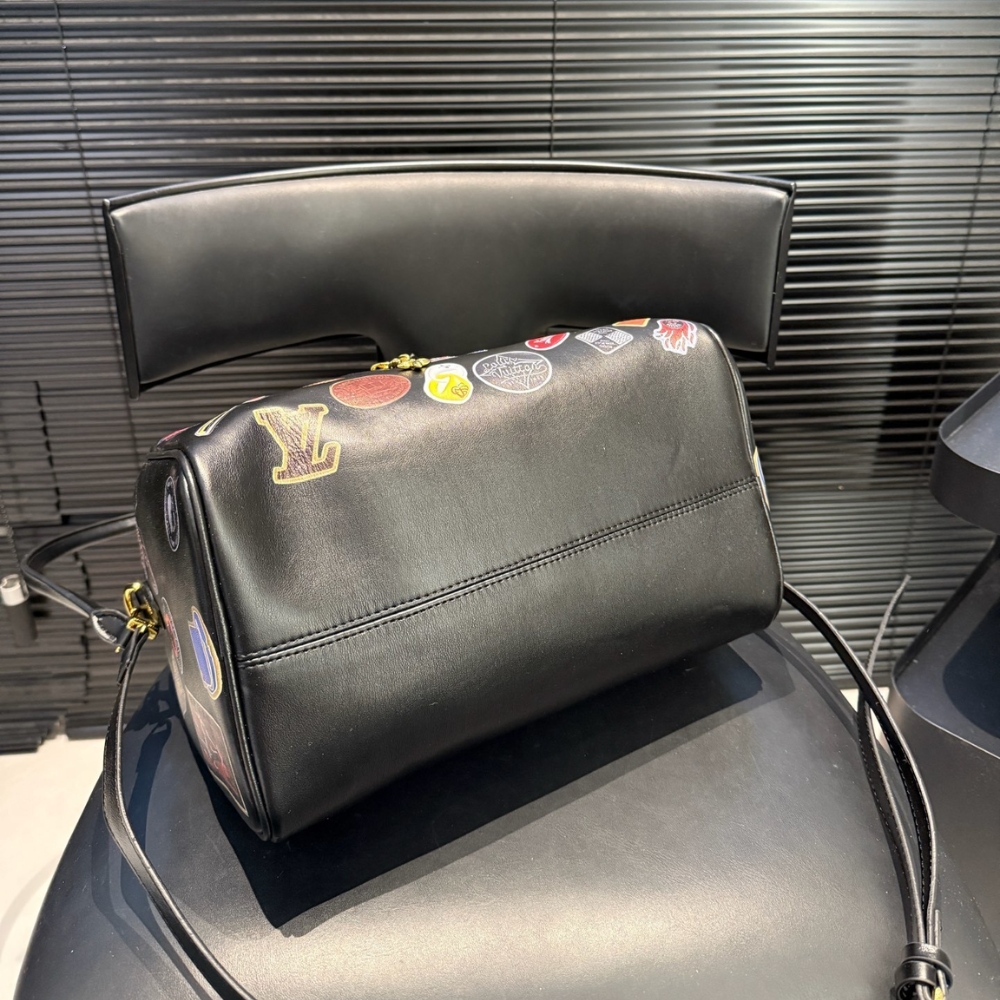 Louis Vuitton Speedy Soft 30 Pillow Bag Black 30Cm M26079 - Image 8