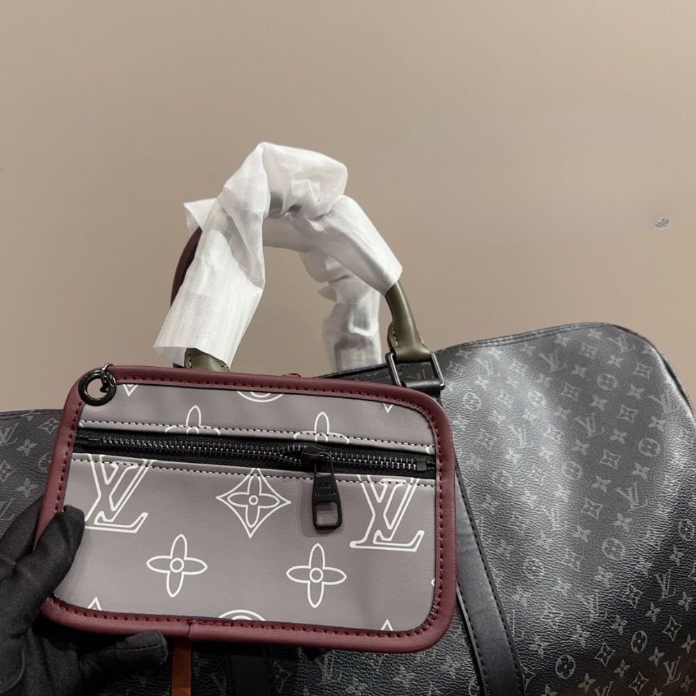 Louis Vuitton Keepall Bandoulière 50 Monogram Canvas Black 50Cm - Image 4