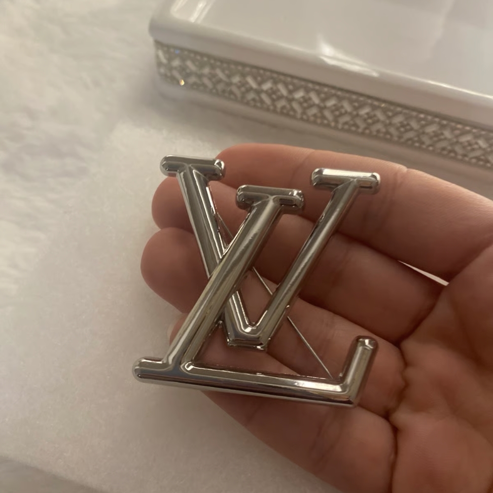 Louis Vuitton LV Logo Brooch Silver - Image 3