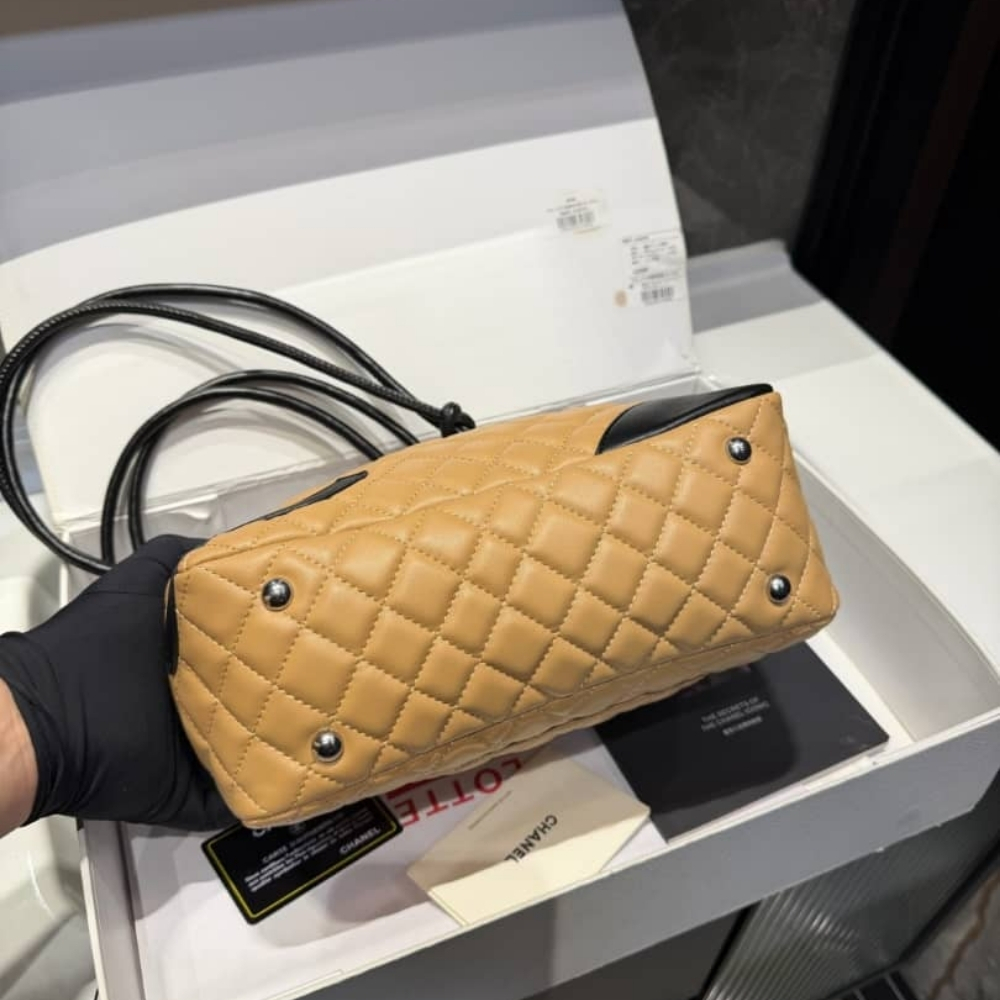 Chanel Cambon Ligne Bowling Shoulder Bag Beige 27Cm - Image 5