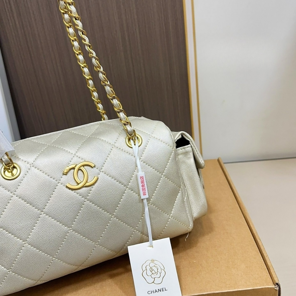 Chanel Small Bowling Bag Light Beige 25Cm - Image 7