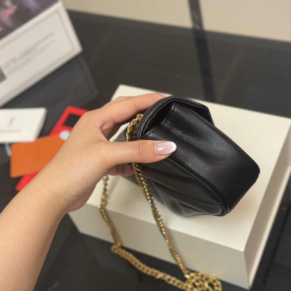 Saint Laurent Loulou Mini In Matelassé Black 20Cm - Image 6