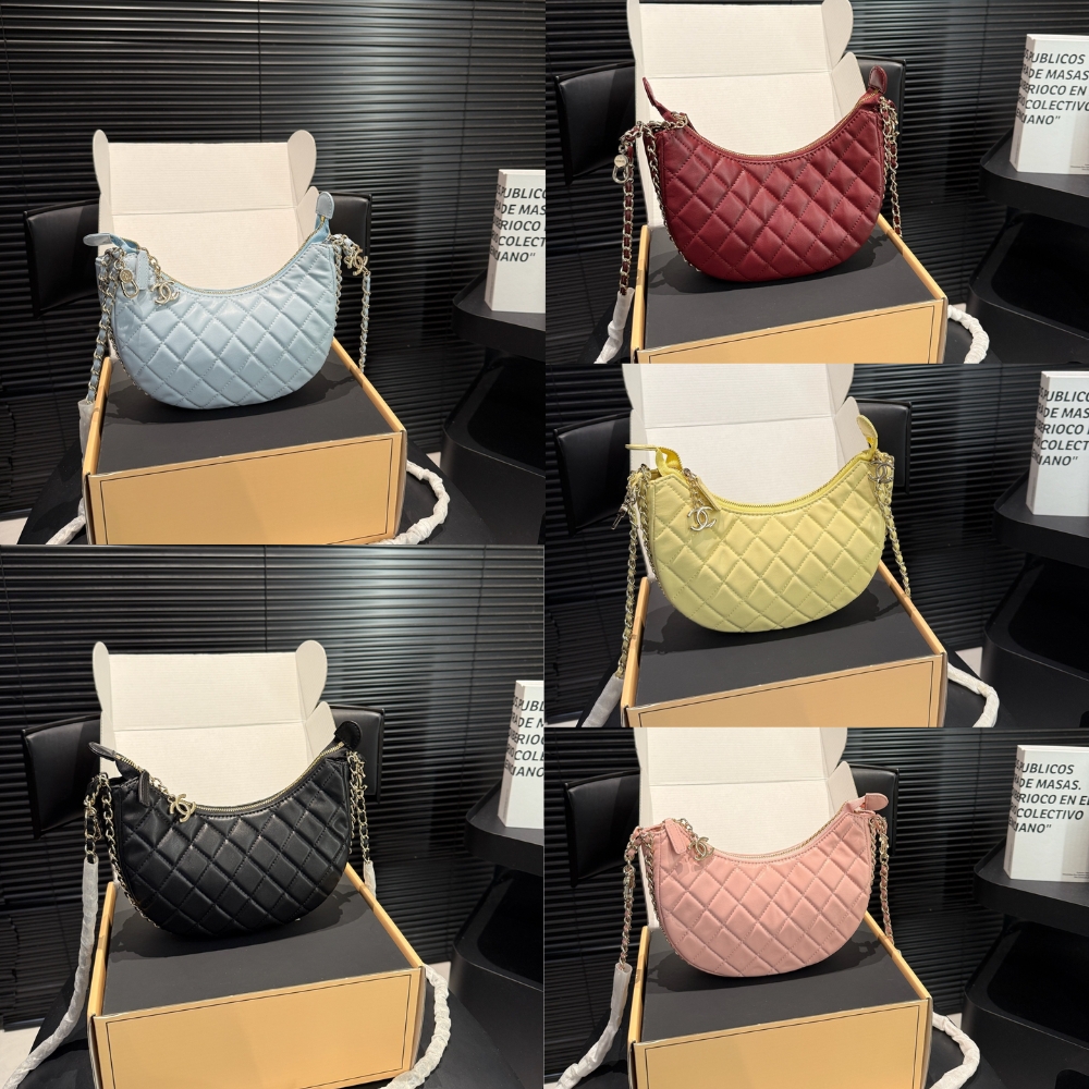 Chanel Hobo Bag Shiny Silver Metal Light Blue 20Cm - Image 8