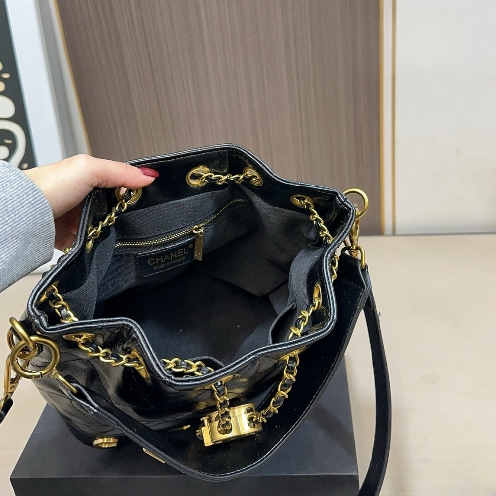Chanel Small Bucket Bag With Gold CC Logo Black 21cm - Image 8