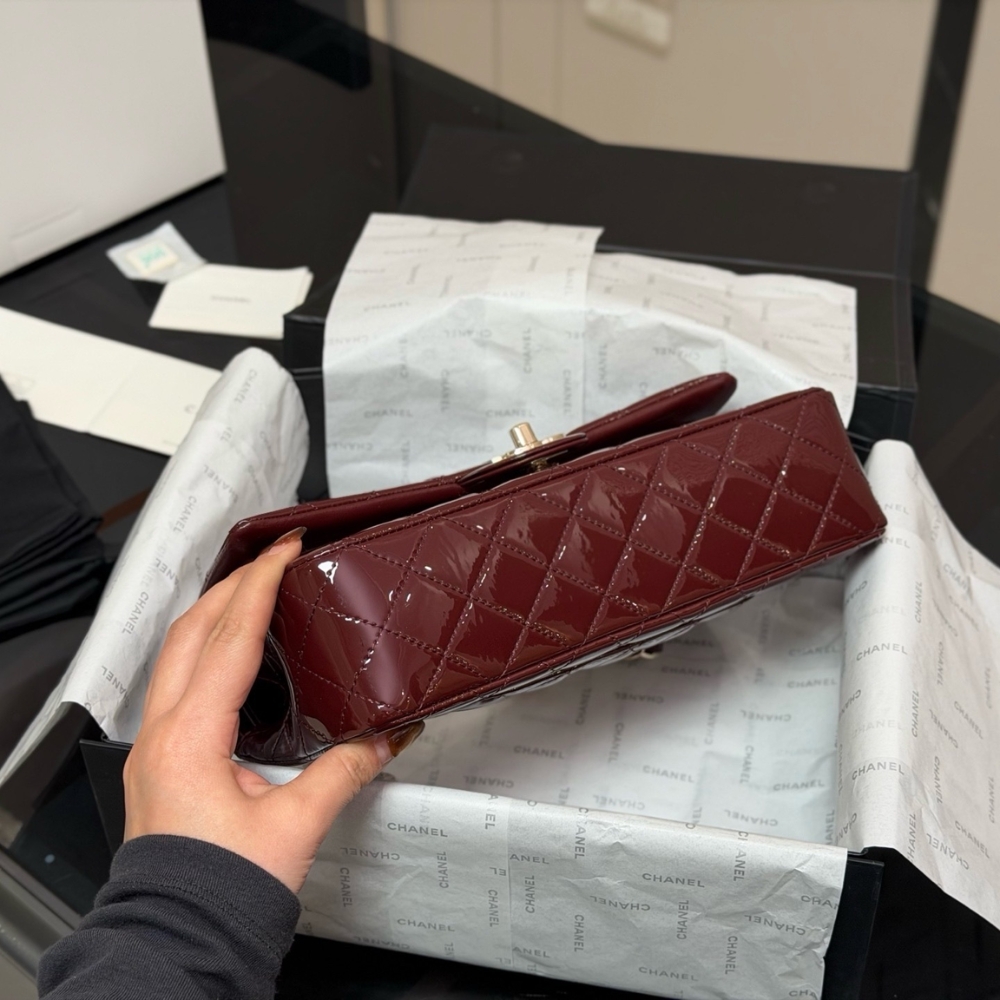 Chanel Medium Classic Double Flap Bag Burgundy 25Cm - Image 4