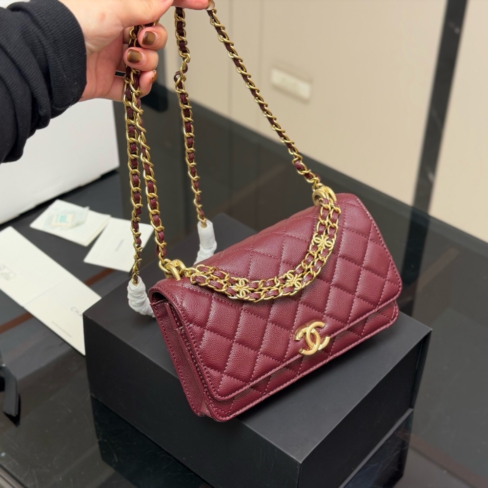 Chanel Wallet On Chain Gold Tone Metal Dark Burgundy 19Cm - Image 3