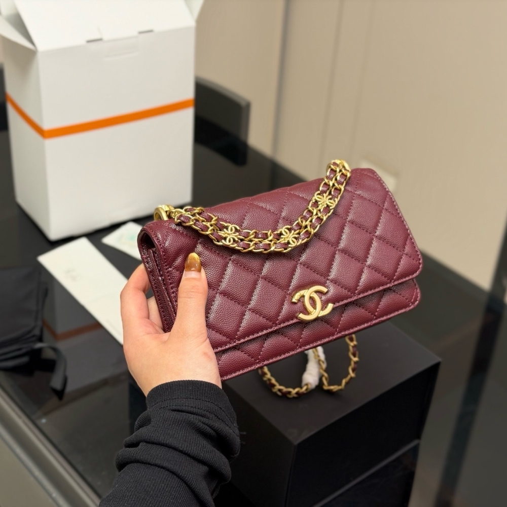 Chanel Wallet On Chain Gold Tone Metal Dark Burgundy 19Cm - Image 5