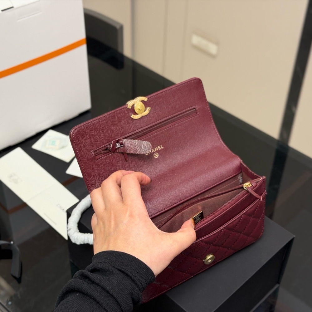 Chanel Wallet On Chain Gold Tone Metal Dark Burgundy 19Cm - Image 10