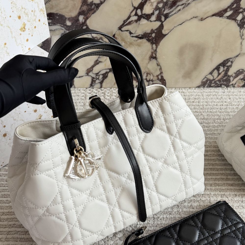 Dior Medium Dior Toujours Bag White 28Cm - Image 2