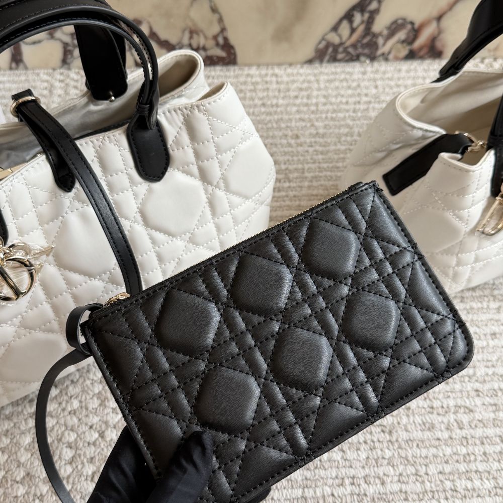 Dior Medium Dior Toujours Bag White 28Cm - Image 5