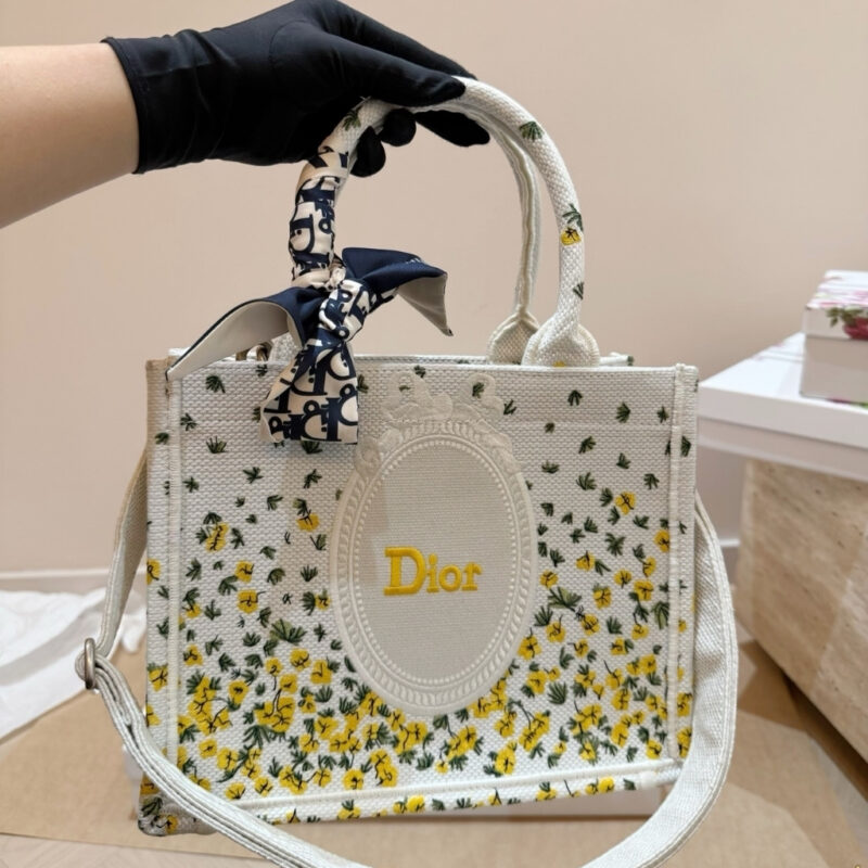 Alternative view of Dior Small Book Tote With Strap Flowers Buttercup Embroidery White Médaillon 26Cm M1354PEWQ M02I