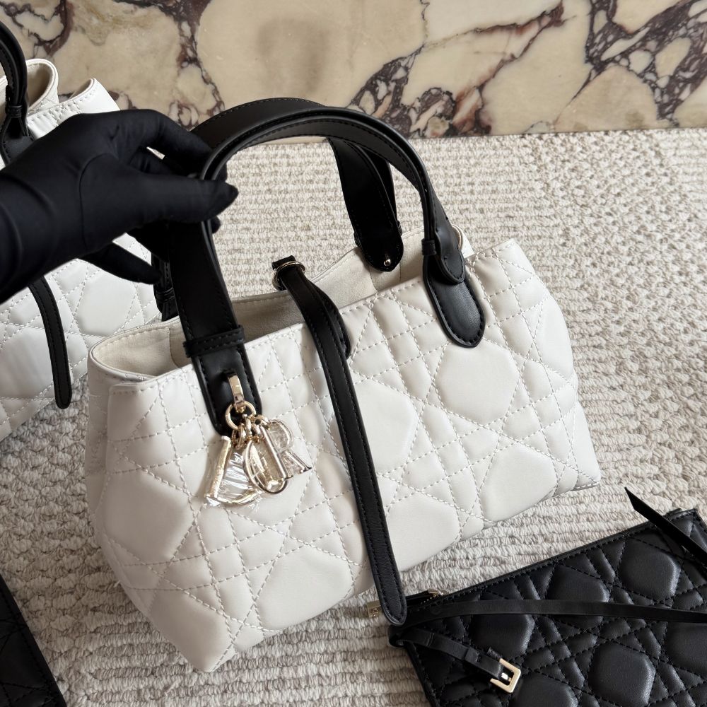 Dior Medium Dior Toujours Bag White 28Cm - Image 3