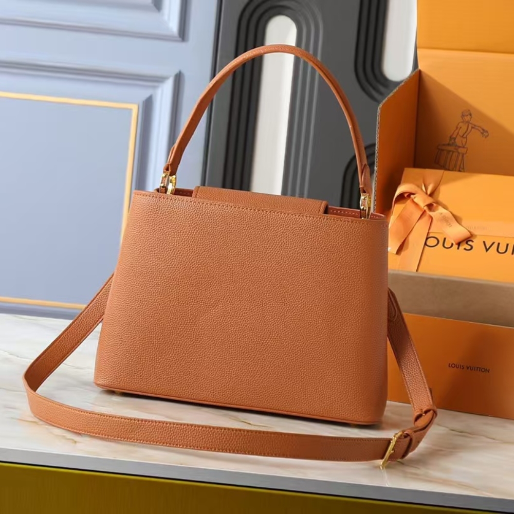 Louis Vuitton Capucines MM Souple Cognac 33Cm M14371 - Image 4