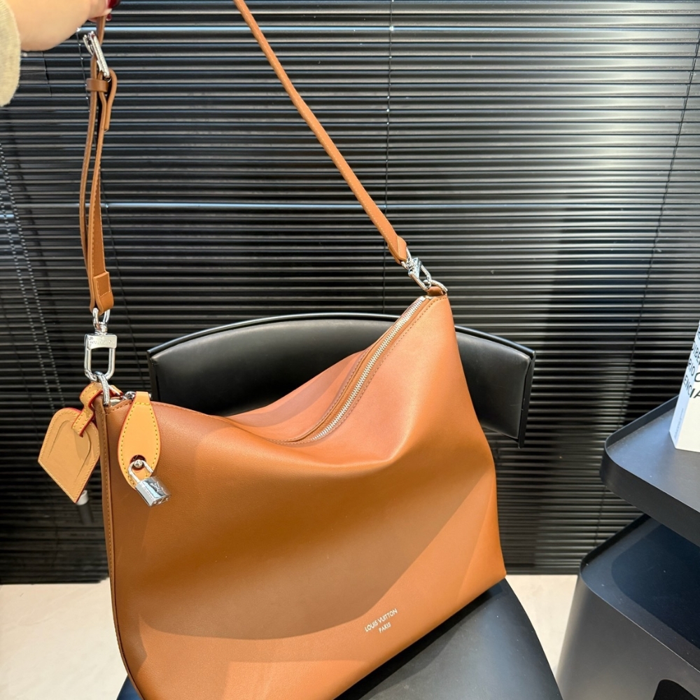 Louis Vuitton Vagabond Hobo Bag Caramel Brown 38Cm M28392 - Image 3