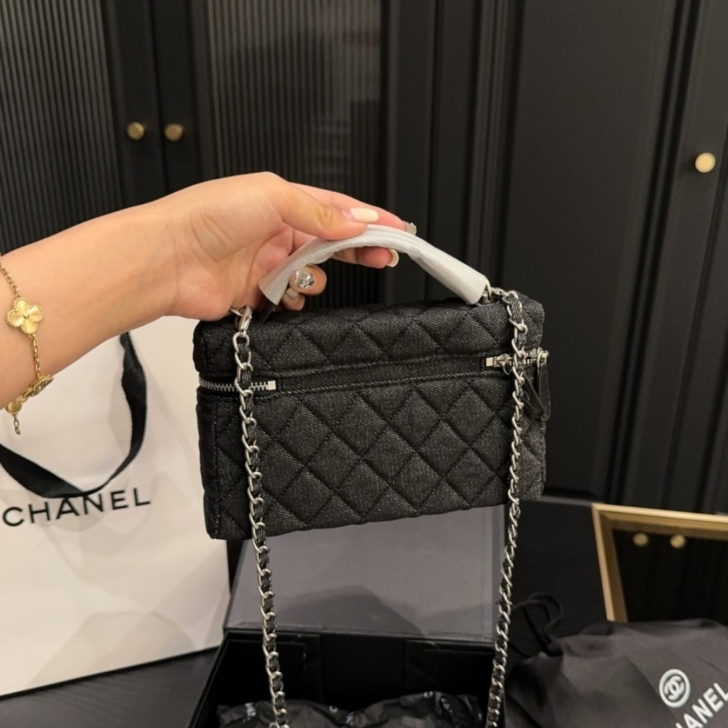 Chanel Classic Vanity With Chain Silver Tone Denim Black 19cm - Image 9