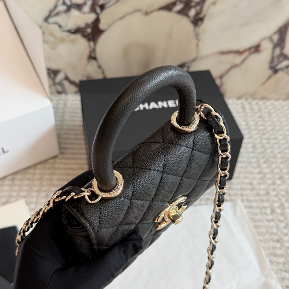 Chanel Mini Flap Bag With Top Handle Shiny And Gold Tone Metal Black 15Cm AS2215 B05061 94305 - Image 4