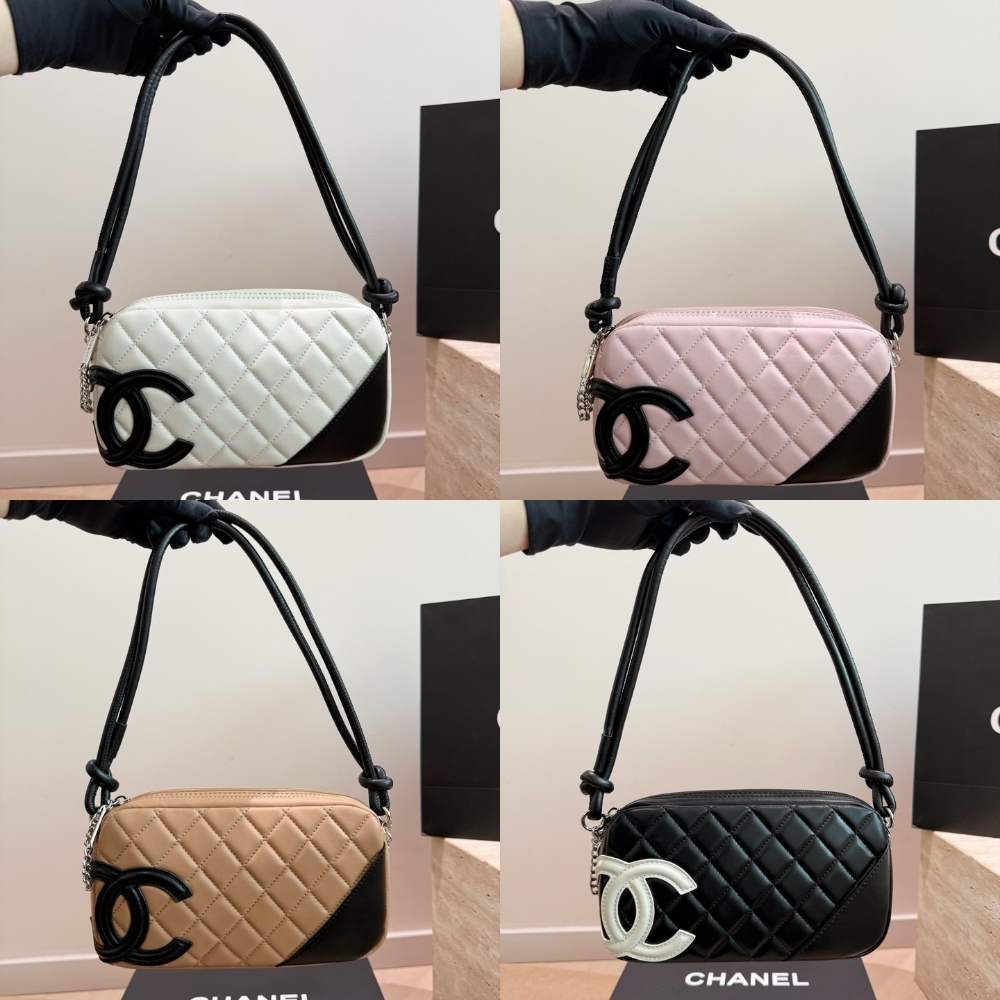 Chanel Cambon Pochette Quilted Leather White And Black 22Cm - Image 11